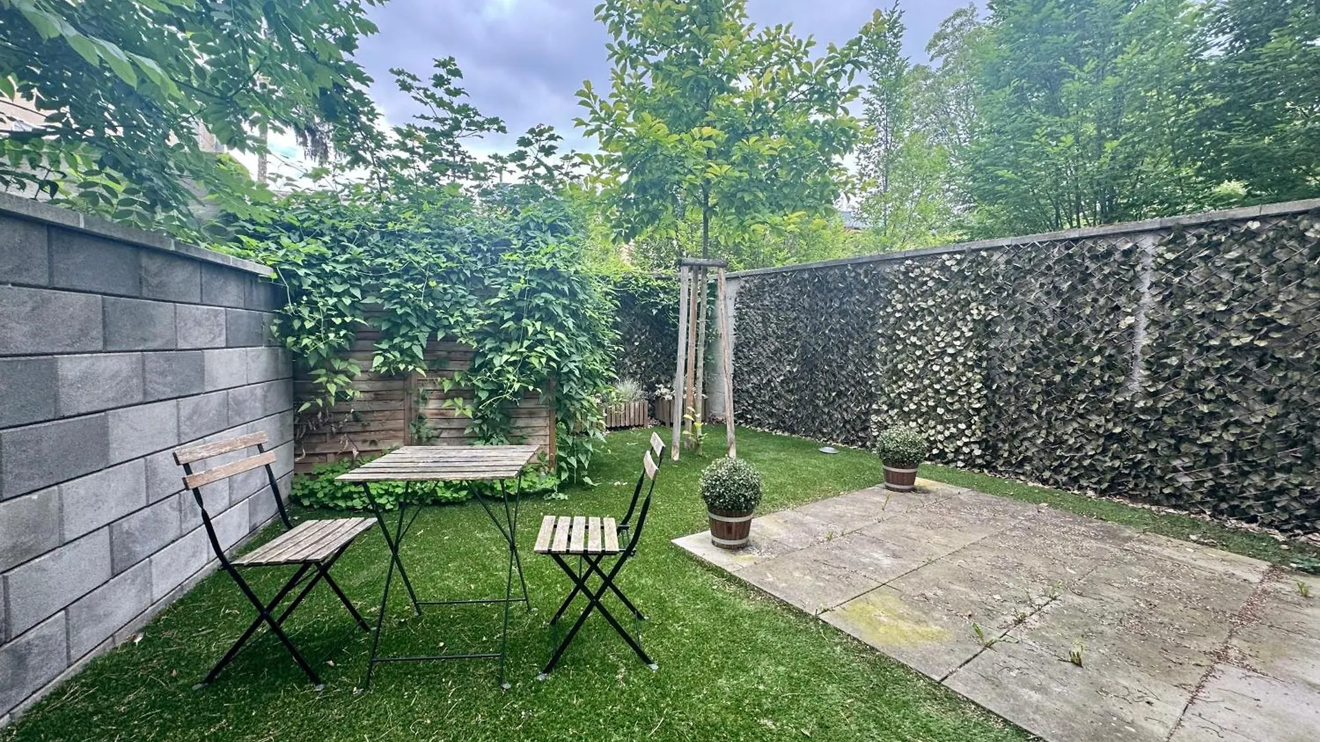 Moebliertes Apartment Mit Terrasse Vienna Austria